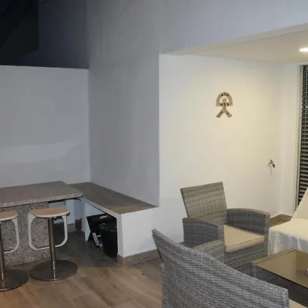 Apartment Vitania Costa Del Sol *